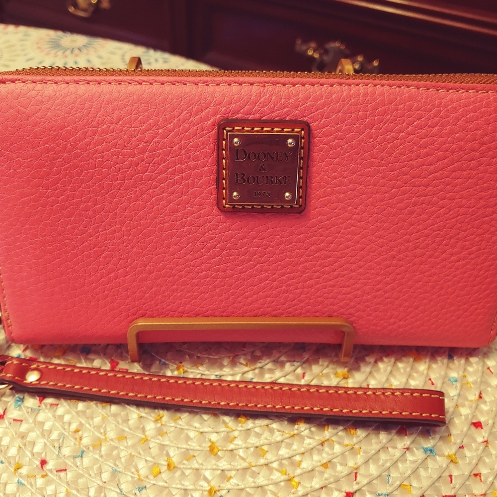 Dooney & Bourke Zip Wallet